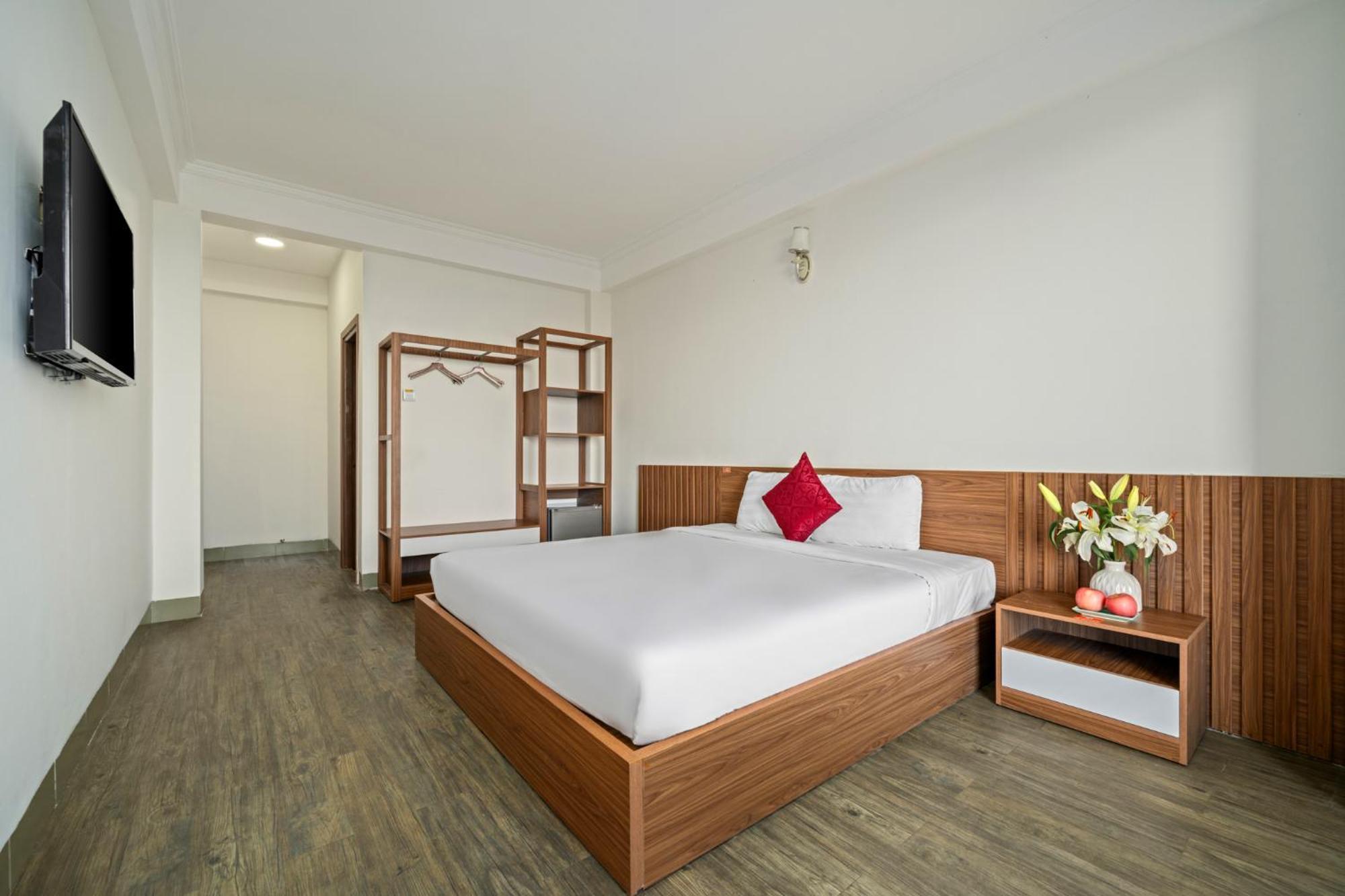 Nami Hotel Нячанг Экстерьер фото